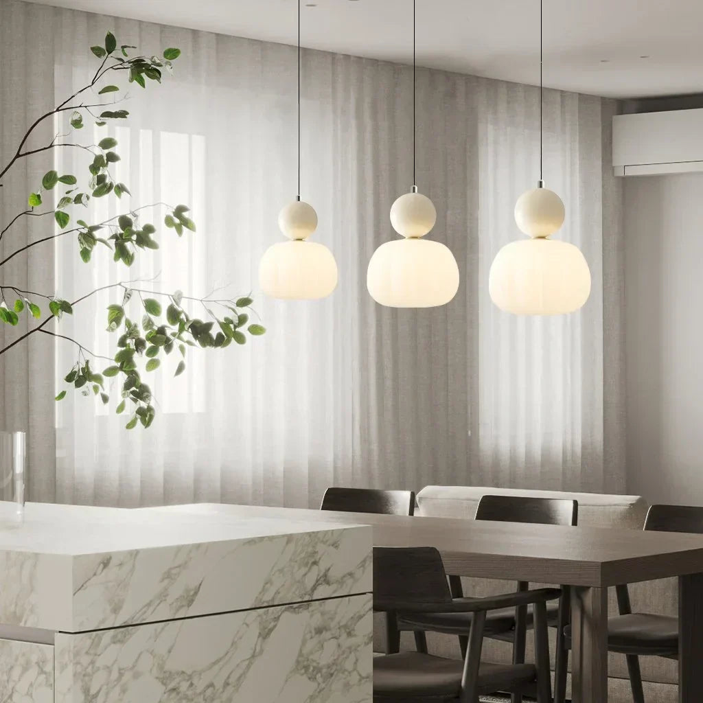 Dorothy | Opaline Pendant