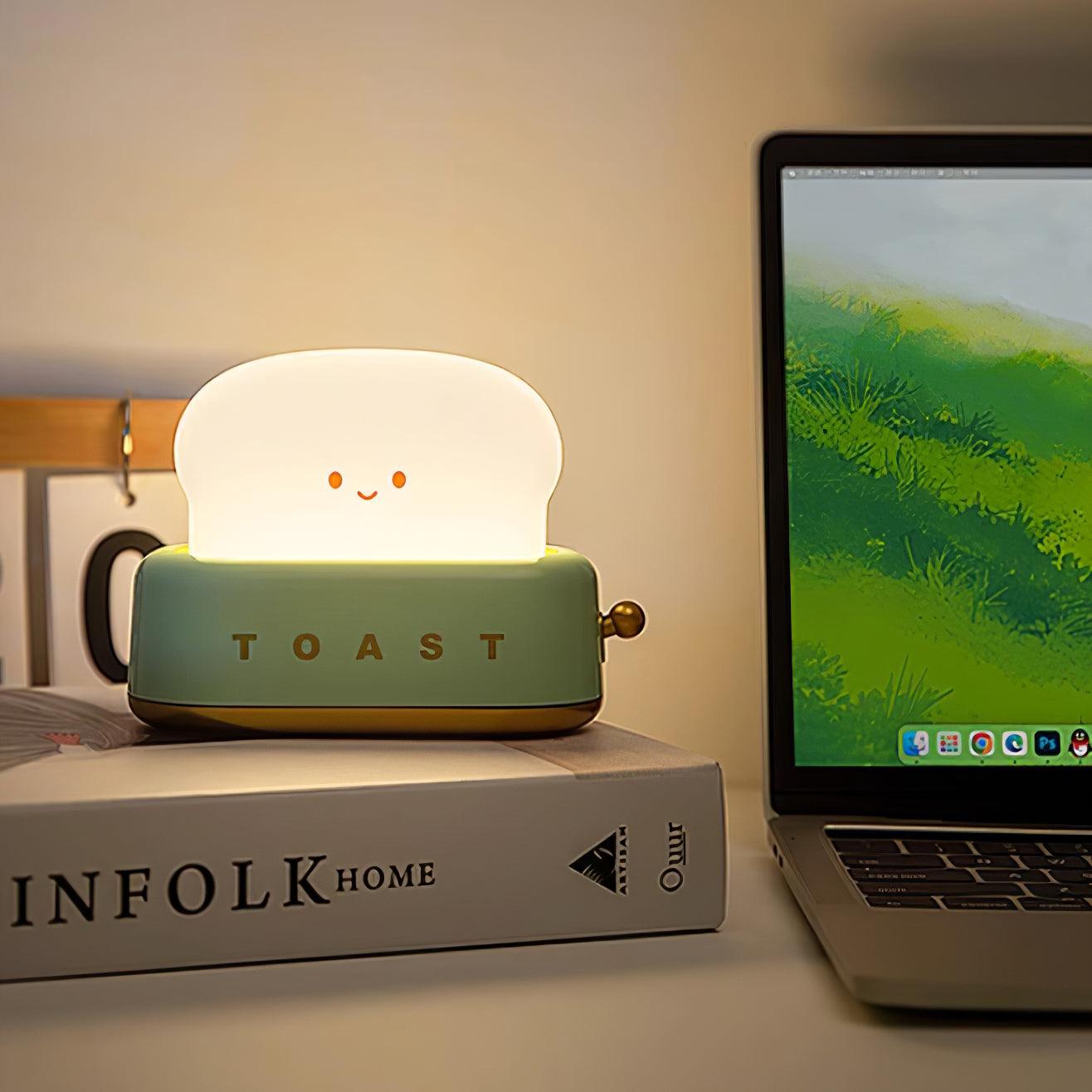 Laura | Table Lamp