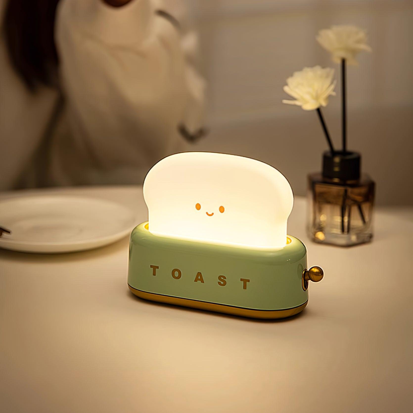 Laura | Table Lamp