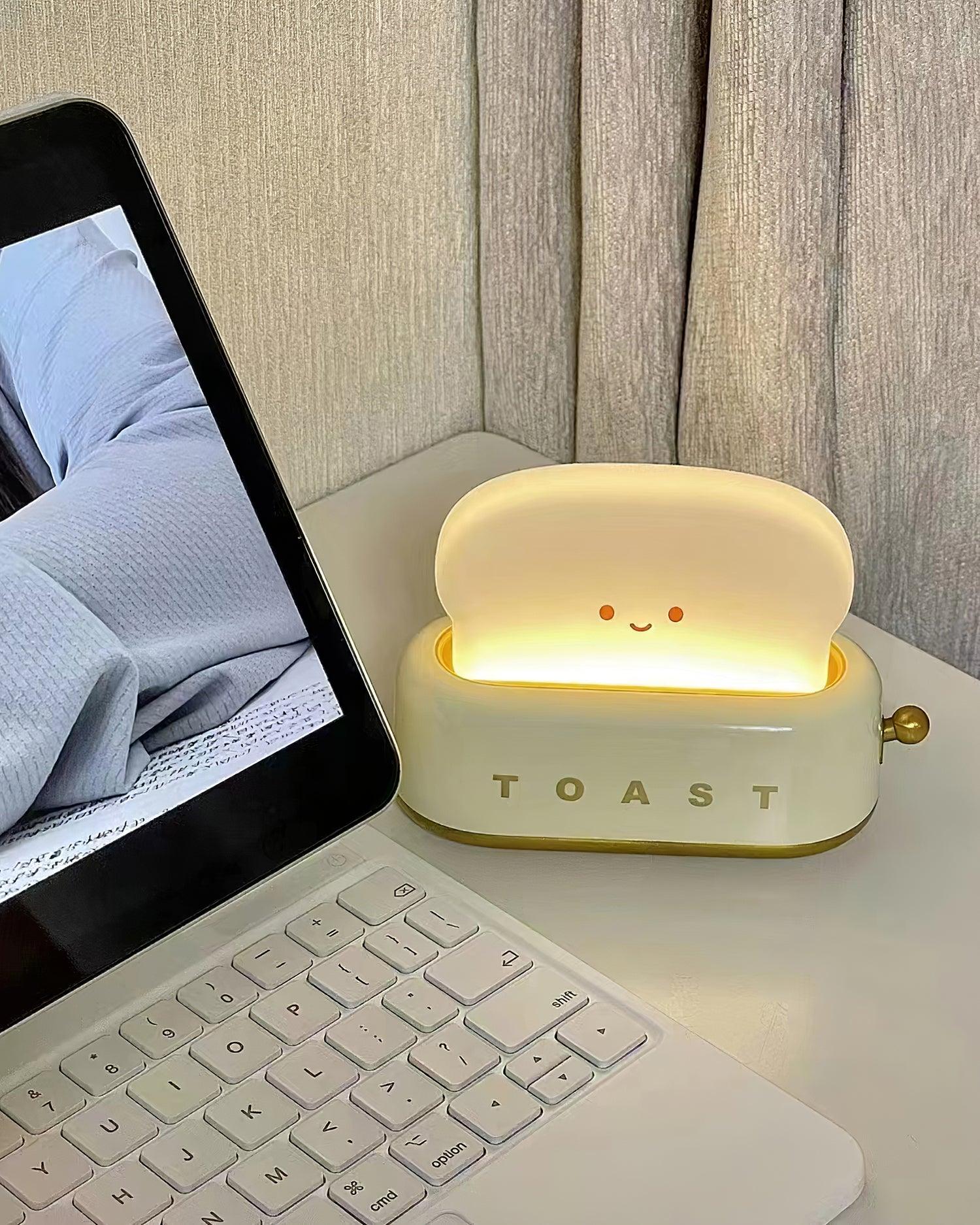 Laura | Table Lamp